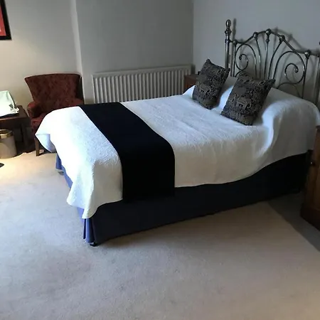 Bed & Breakfast The House At 3*